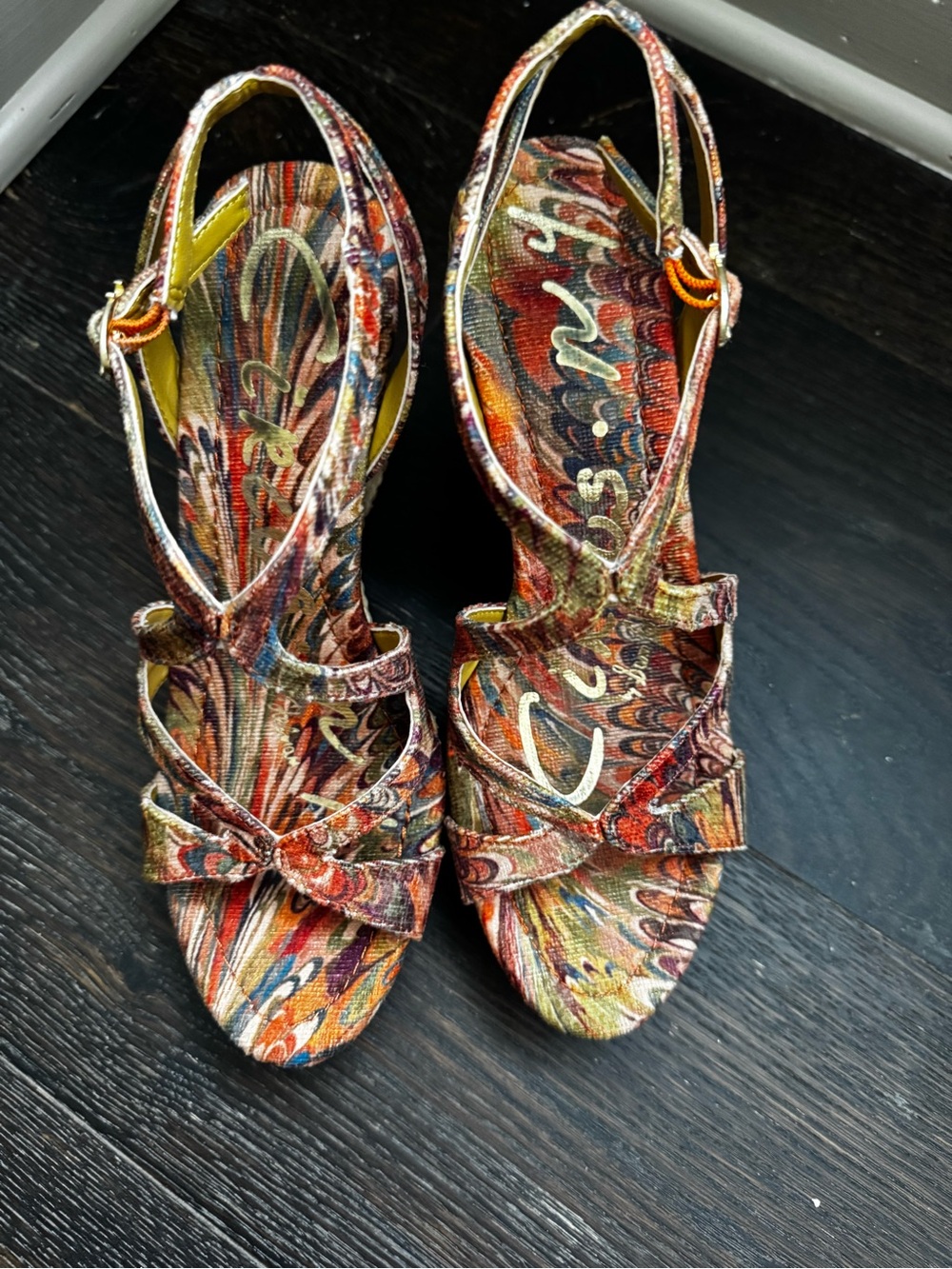 Circus by Sam Edelman Multicolor Abstract Print Slingback Heels